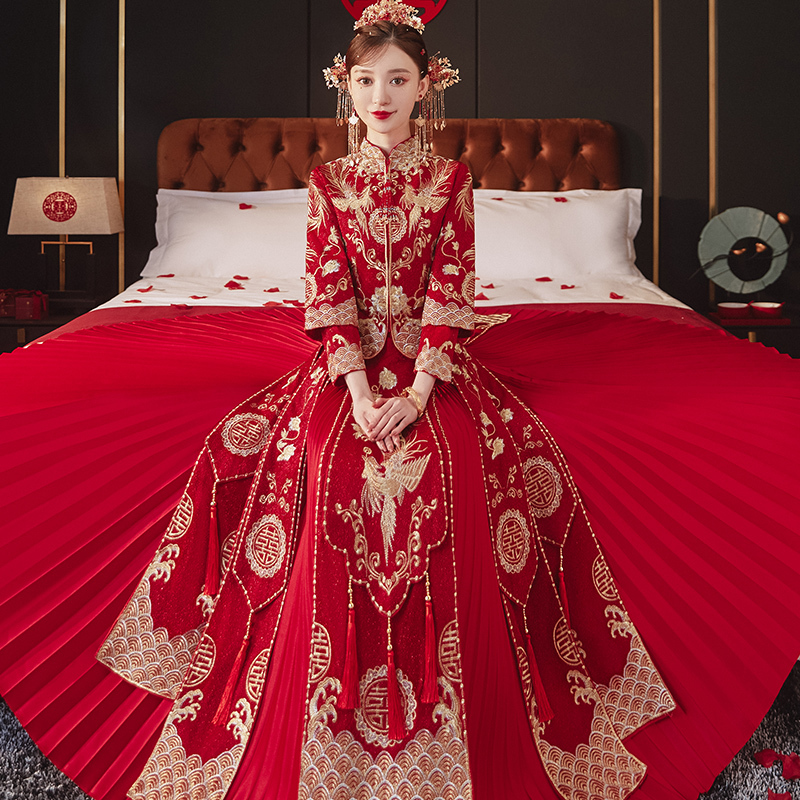 Xiuhe Dress Bride 2026 New Wedding Dress Chinese Style Wedding Gown Winter Toast Dress Dragon and Phoenix Gown Petite Kimono