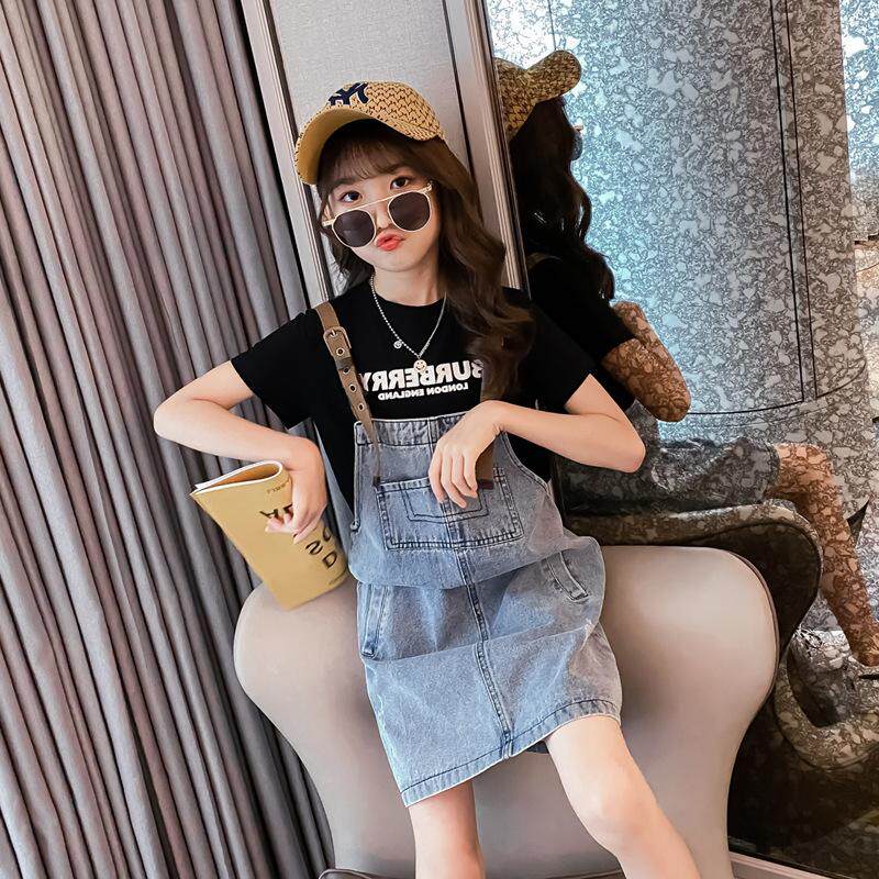 Korean girls summer denim baby bag skirt suit 2022 new summer clothes in the big children's fashion Western style two-piece tide
