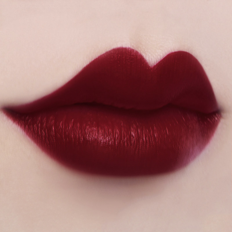 Not stained with a drop of color lipstick, red large cherry color matte yellow skin and white big card waterproof not fading