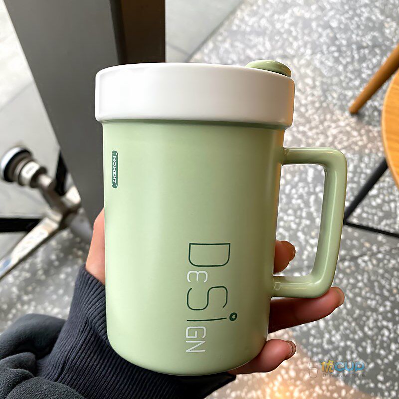 Cute Day Style Minimalist Ceramic Cup Personality Trend Mark Cup With Lid Handle Large Capacity Breakfast Cup Coffee Cup