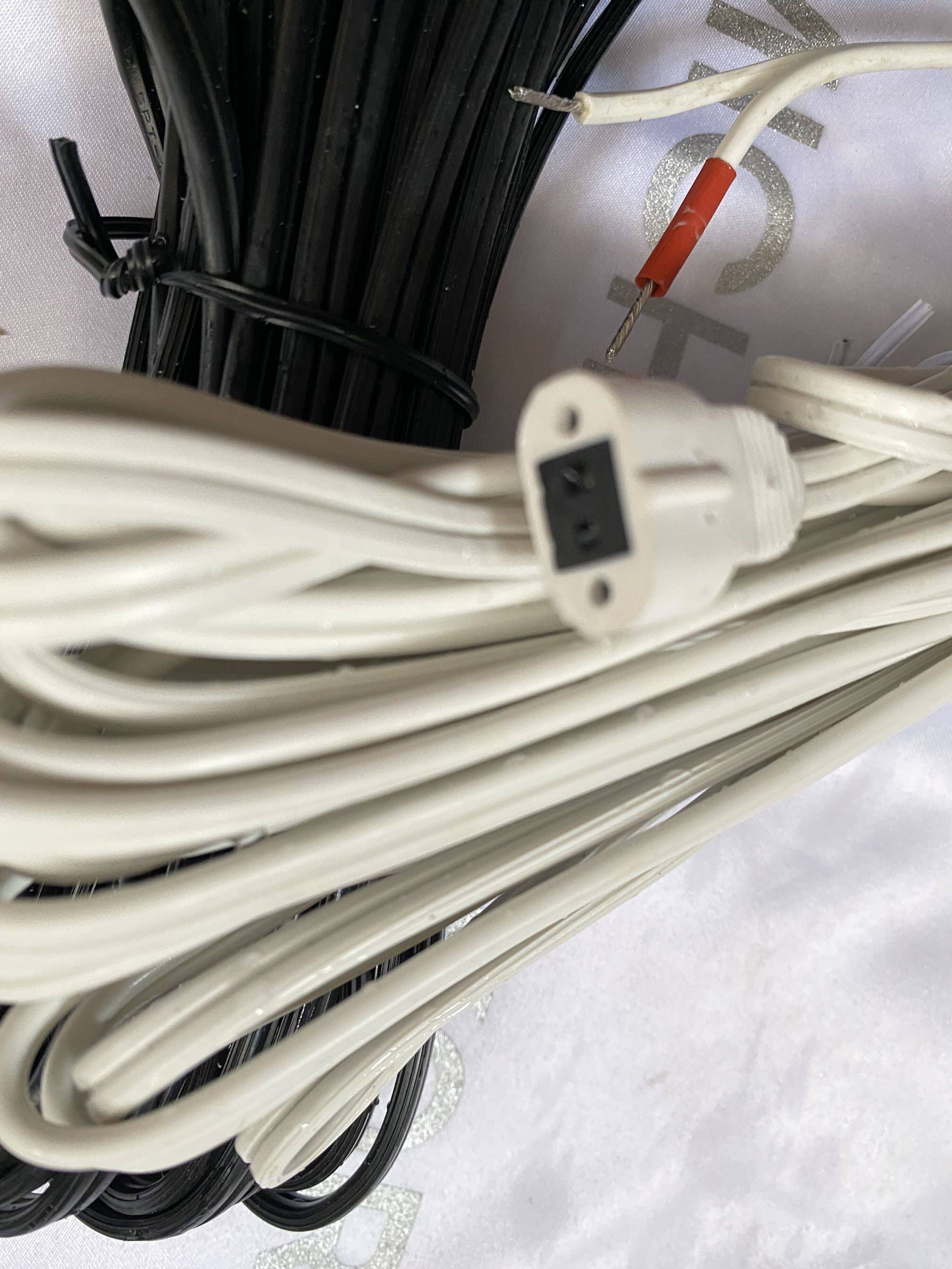 The original BOSE satellite box horn line length of 6m black white