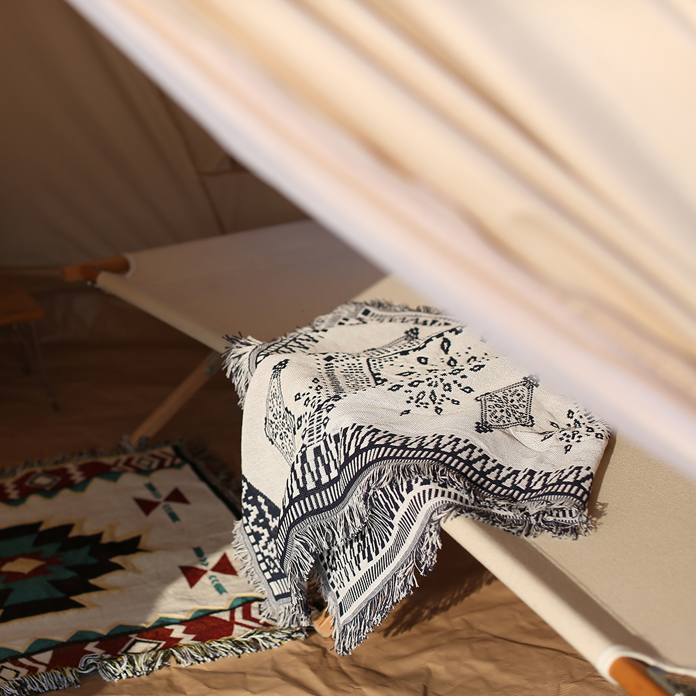 Offweek outdoor Turkish prismatic retro sofa carpet retro sofa towels Tent Blanket 