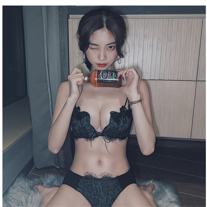 Lingerie Girl small breasts gathered to receive secondary milk adjustment Type of upper Sexy No Steel Ring Front Buttoned Summer Underwear Suit