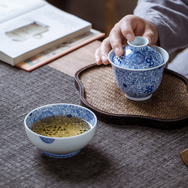 Grunge Flowers Porcelain Tangle of Porcelain Tangle of Porcelain Tangle with Bowl Tasting of Tea Drinking Cup hand painted Branches Lotus small tea bowls Gongfu Tea with small suave bowls