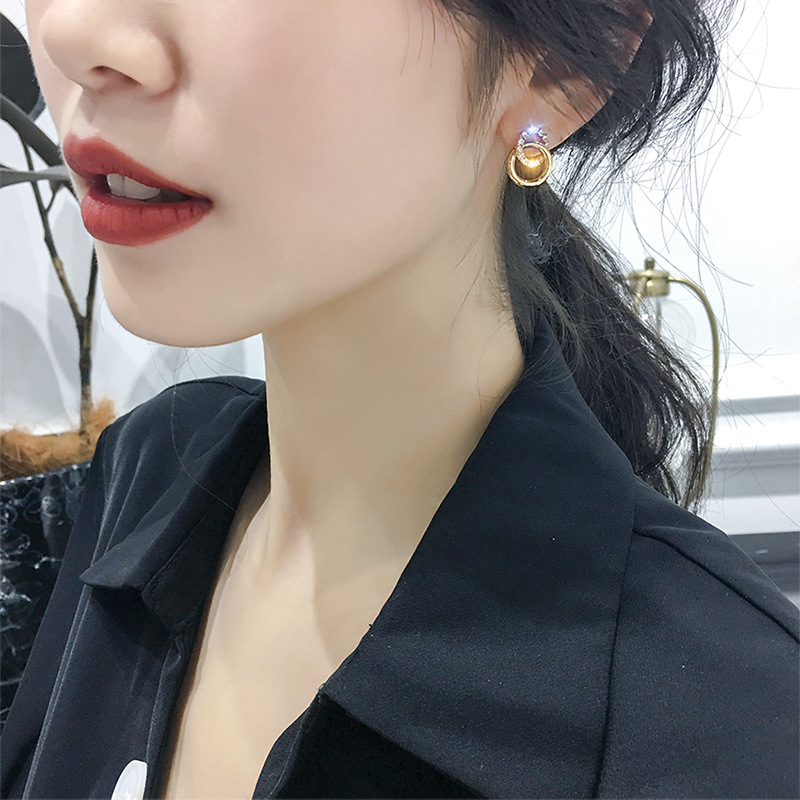 Dongdaemun simple and compact earrings personality ear jewelry Korean temperament all-match 2019 new trendy female earrings silver needle