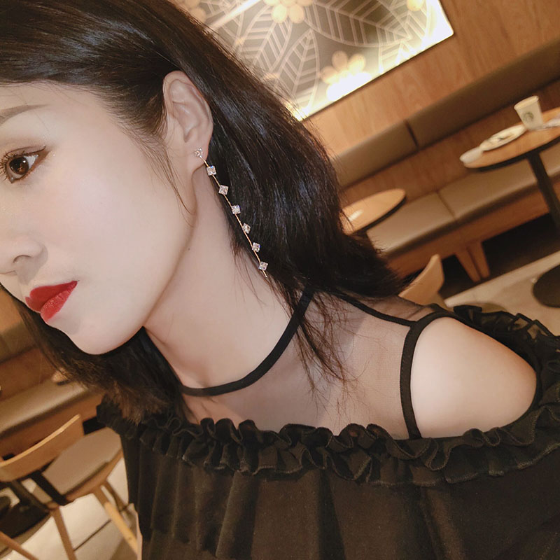 Japan and Korea new tide ear crash female stream with thin earrings 925 silver needle temperament long - form network red ear - ear tie
