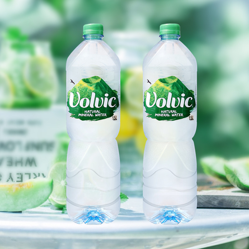 New packaging Volvic France Fuvik pure natural mineral water 1500mlx12 bottle of whole box Family dress