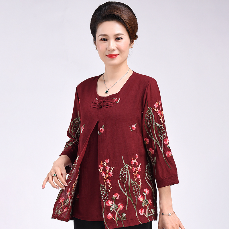 Middle - aged women summer wear plus loose two pieces of blouse 200 pounds fat mother embroidered shirt