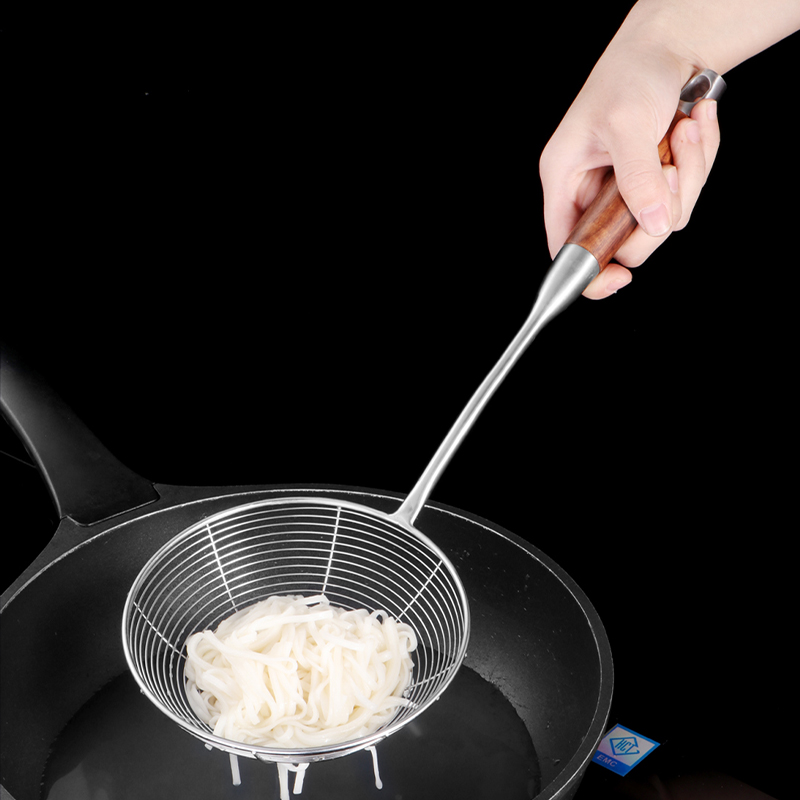 304 stainless steel colander filter mesh spoon household noodles dumpling mesh sieve small kitchen fried large hot pot