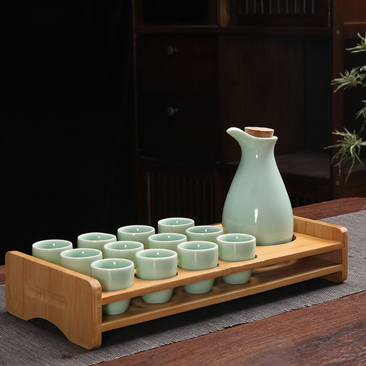 Ликер Cup 家用白酒杯套装分酒器小酒杯一口杯小号子弹杯陶瓷酒盅酒具带杯架