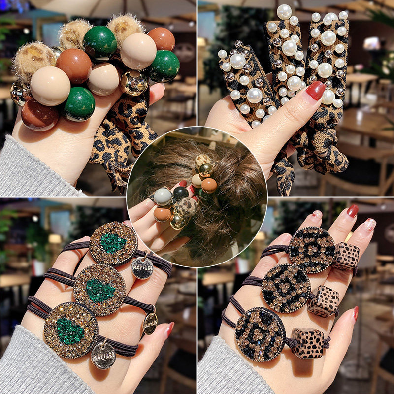 The new hair ring rubber band female hair circle of simple temperament horse tail mesh red sentient accessories wholesale in 2021