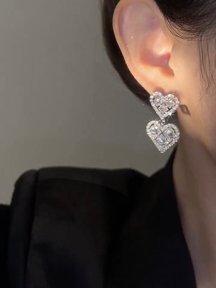 1 Paire Élégant Dame Forme De Cœur Incruster Le Cuivre Zircon Boucles D'oreilles display picture 2