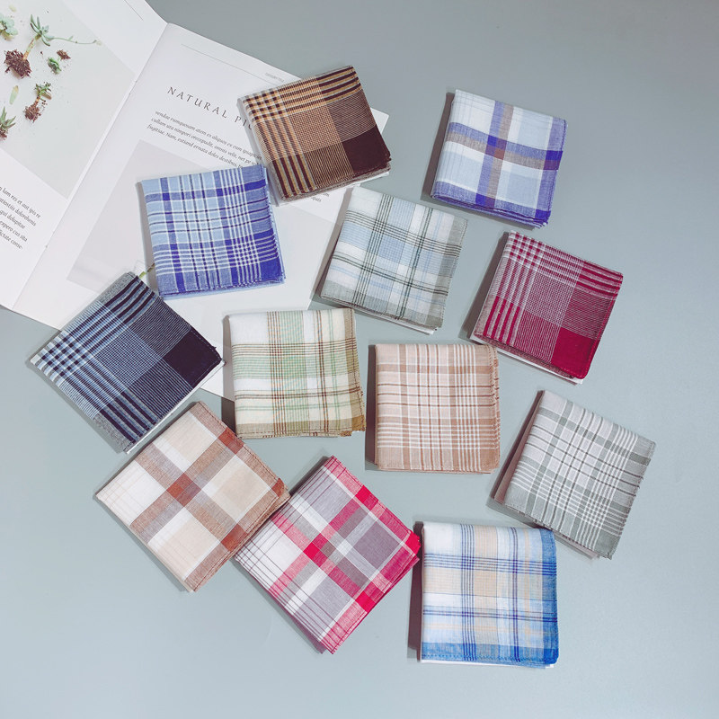 In the past season, I wiped the handkerchief with the man's cotton small square towel marriage handkerchief absorbing water to wipe sweat old-fashioned antique men's handkerchief woman
