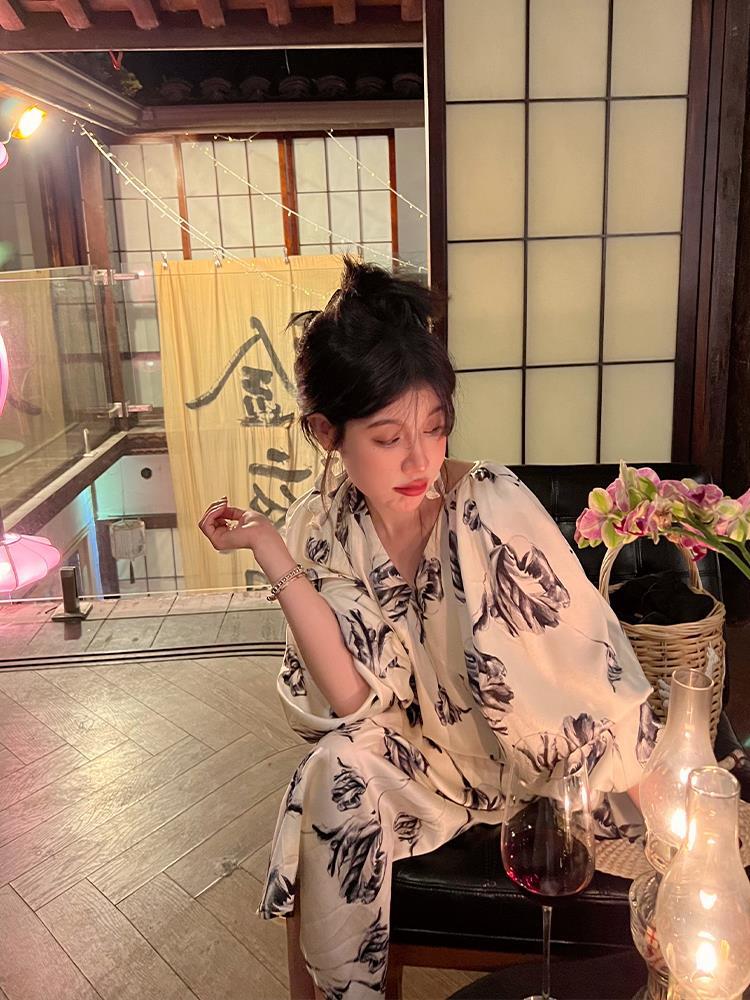 V Collar Butterfly Knot Lace Flowers Long Sleeve Foreign Dress Loose and Lean Senior Small Crowddesign Skirt