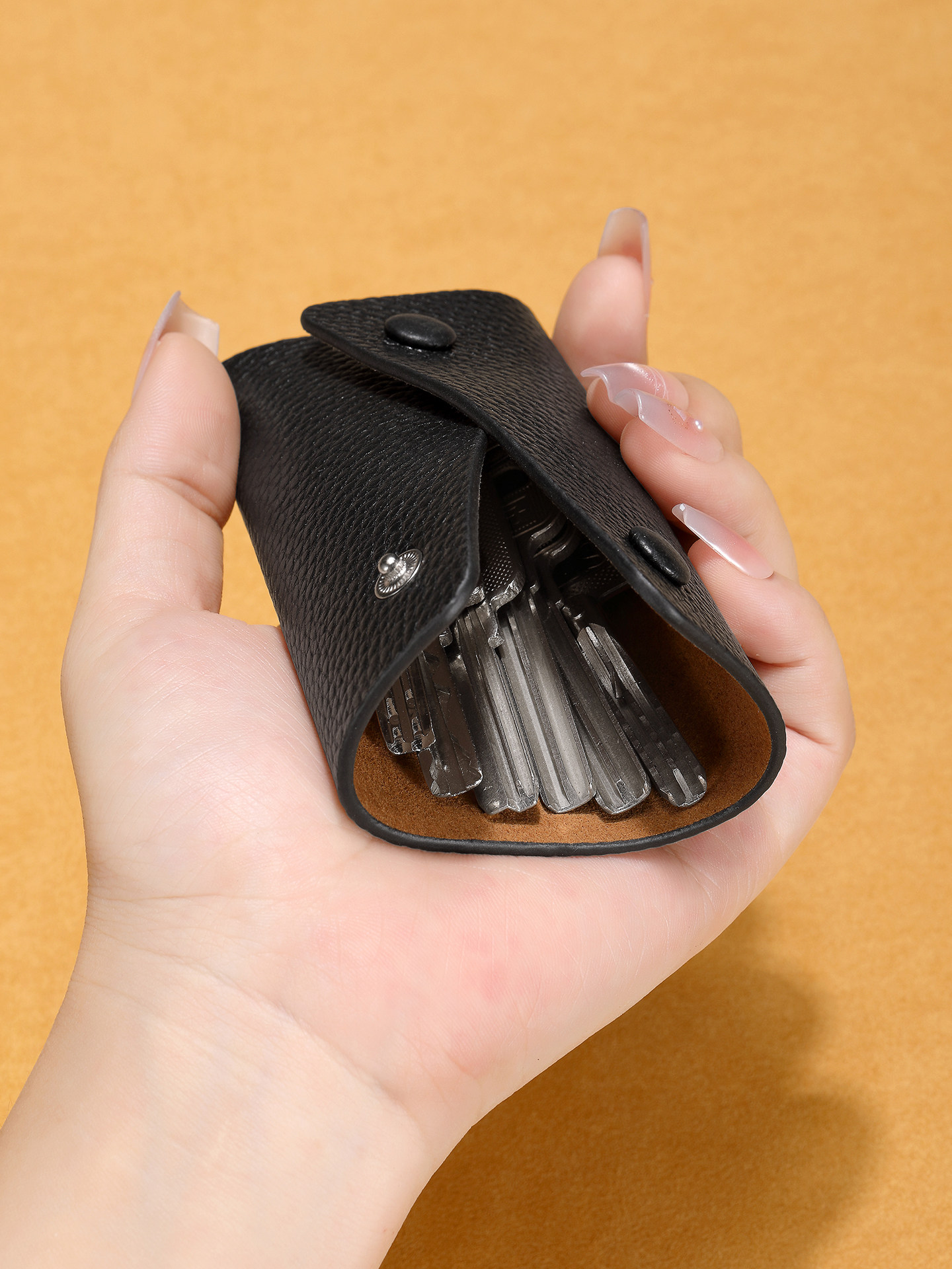 New Style Key Case Genuine Leather Key Holder Women's Cowhide Mini Bag Men's Key Storage Bag Magic Protective Cover