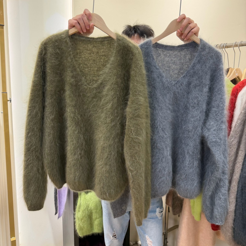 100% Cashmere Thickened V-Neck Long-Sleeved Sweater