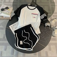 Белый костюм 701