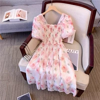 Розовый, в цветочек