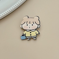 Маленькая девочка с корзиной (желтая)