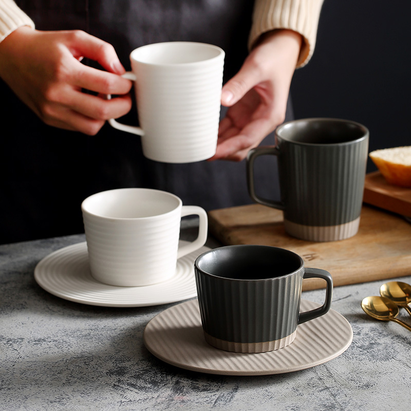 Japanese handmade ceramic coffee cup office creative mug small retro cup ear hanging coffee cup set
