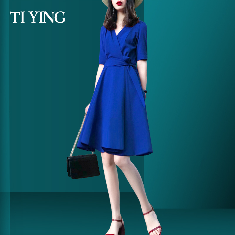 French Chic Design Blue Dress for Women Spring and Summer 2026 New Style Elegant Waist-Slimming V-Neck A-Line Skirt