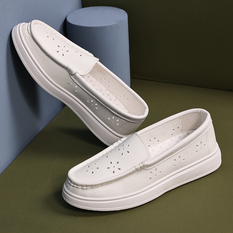 Nurse shoes women's soft bottom summer soft bottom breathable not smelly feet hollow sandals medical work spring and autumn small white single shoes