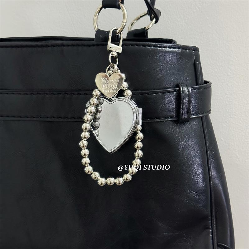 Original Design ins Metal Beaded Chain Bag Charm Heart-Shaped Makeup Mirror Pendant Creative Personalized Keychain