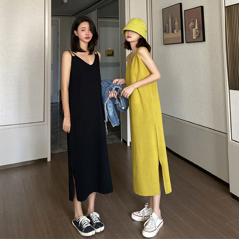 2020 new dress slimming design sense hem slit retro knitted suspender skirt boudoir honey dress summer