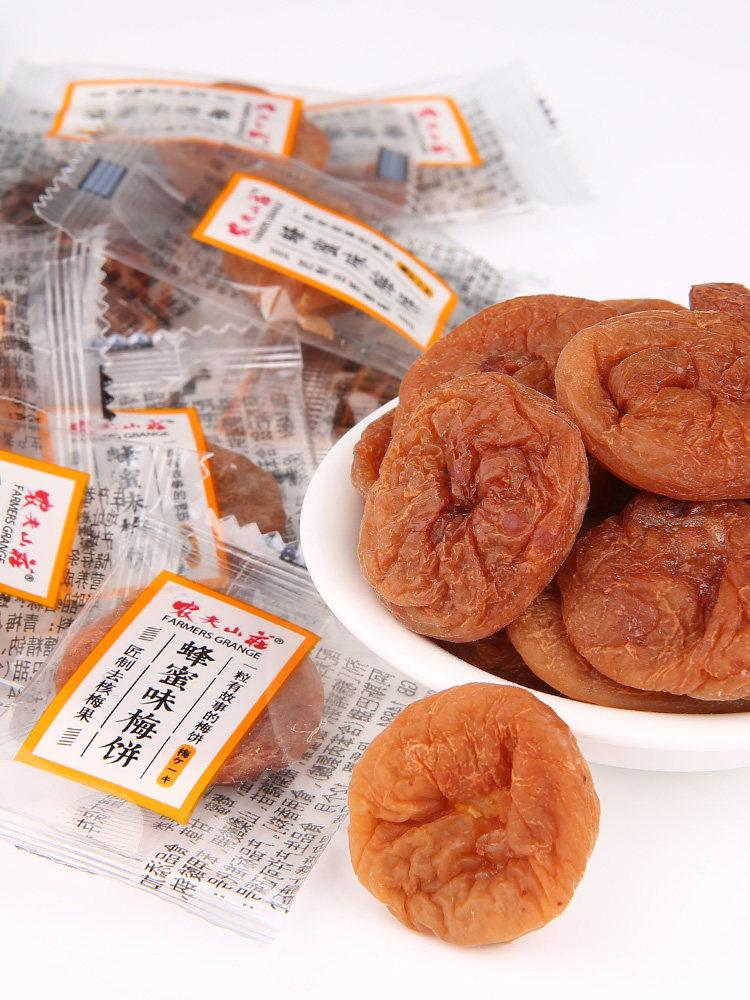 Nongfu Mountain Villa honey-flavored plum cake Japanese Net red candied fruit seedless plum meat sour plum dried pregnant women zero