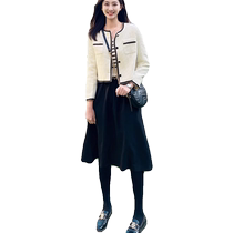 French Hepburn style black skirt for women in autumn and winter ladylike high-waisted A-line skirt that covers the crotch mid-length umbrella skirt