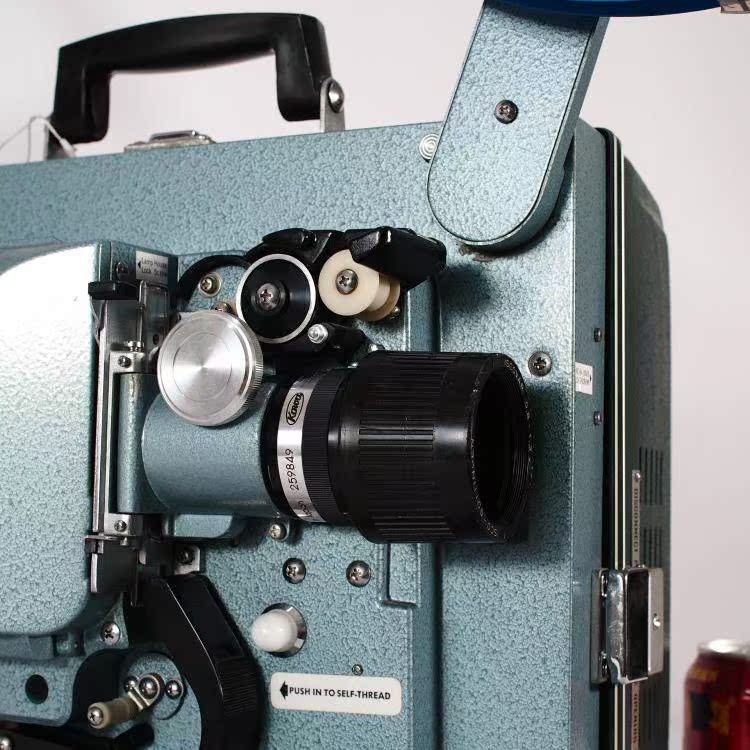 Yao Lankaku] Antiques Japan Love its Eiki RT-0 16 mm 16mm Two Flashlight Shadows the old-style screening