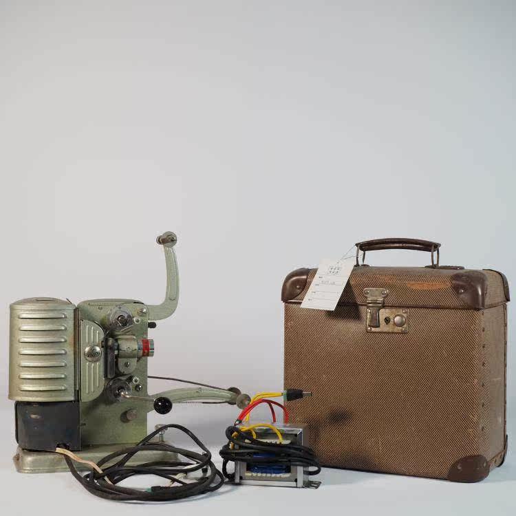 Yao Lan] 16mm MOVIE MACHINE SILENT 16Noris mm ANTIQUE Norris negatives projectors old fashioned hand