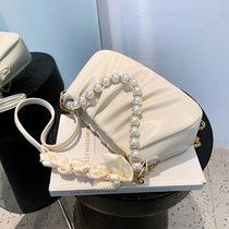 Bag Pack woman Xia 2021 new wave texture advanced small crowdsourced pearl chain single shoulder inclined satchel cloud package 100 hitch
