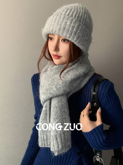 High-end small scarf for women to keep warm in winter, new high-end wool blended versatile gray neck gaiter, soft and waxy windproof scarf