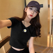  Net red black umbilical daisy t-shirt womens short-sleeved trendy cotton short-sleeved tight-fitting high-waist v-neck leaky navel top summer