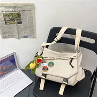 Белый значок, динозавр, подвеска