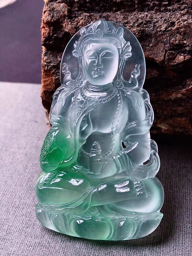 Qiguang natural jadeite Avalokitesvara glass species formally installed Avalokitesvara Tara pendant high ice species Buddha Gong Maitreya Buddha laughing Buddha