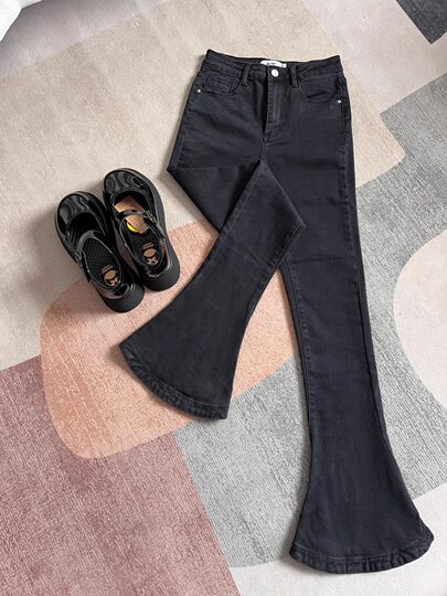 Black horseshoe jeans for women 2025 new autumn small high-waist slim slim floor-length slightly flared pants