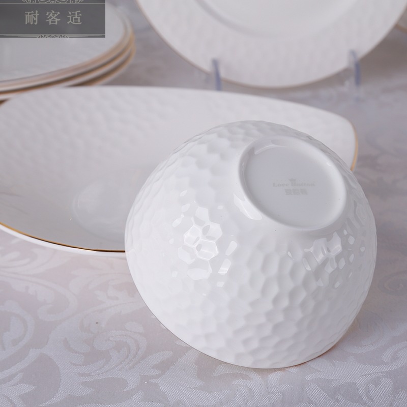 Hold to guest comfortable European up phnom penh anaglyph European - style ipads porcelain ceramic tableware and household gifts tableware set combination