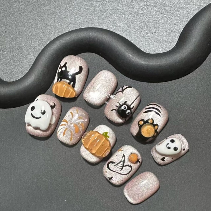 Halloween Wearable Nails Funny and Cute Short Square Round Handmade High-End Autumn and Winter Nail Art 2024 New Nail Stickers
