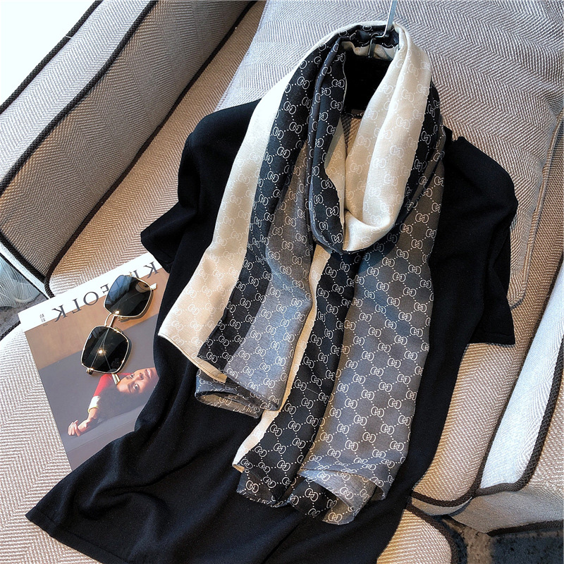 Cotton and linen shawl women's spring and autumn outside wear thin net red 2022 new big-name Korean version all-match scarf dual-purpose high-end sense