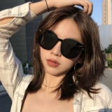 Очки на солнечной энергии, 2025 года, популярно в интернете, по фигуре