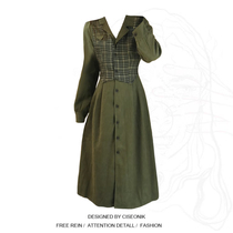 Large size fat sister French retro green fake two-piece shirt skirt autumn and winter new waist slimming V-neck dress