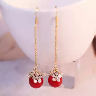 High-end red pearl flower ball earrings Korean temperament net red big round face ear clip no pierced ears female face thin ear needle