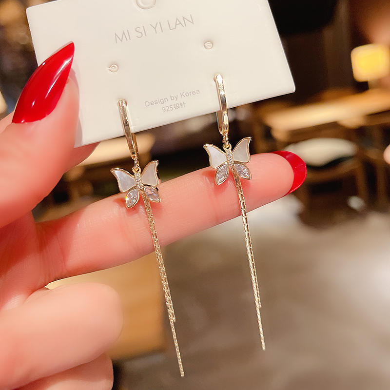 Temperament Net Red the same Superfairy Butterfly Stream Susearrings Female South Korea Advanced Sensation Long Version Round Face slim Ears Pendant earrings