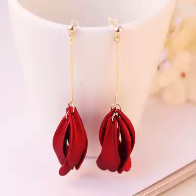 Red leaf ear clip without pierced ears female round face slim earrings suitable for large face band 2021 new trendy ear needle
