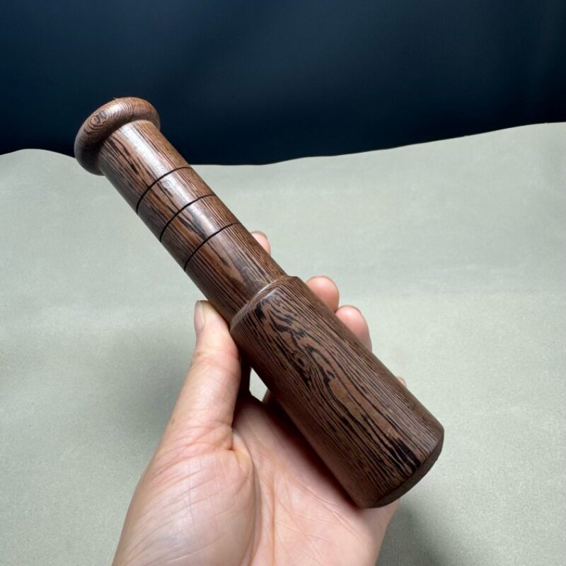 Молоток с деревянной ручкой 鸡翅木压蒜器捣蒜锤子家用蒜杆子捣蒜棍木质蒜锤子
