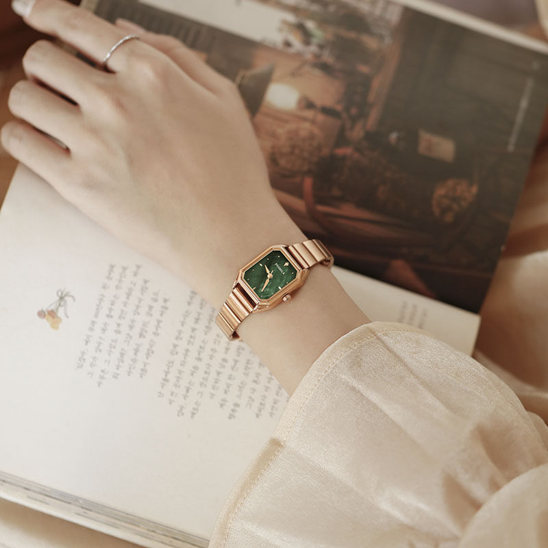 Aiqi watch women's 2021 new brand-name women's high-end women's watch niche light luxury French retro