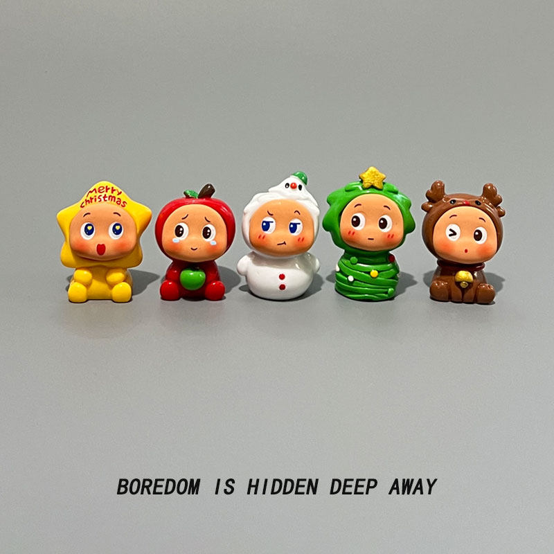 Christmas Star Man Car Ornament Creative Resin Dashboard Car Decoration New Car Gift Interior Decoration Ornament