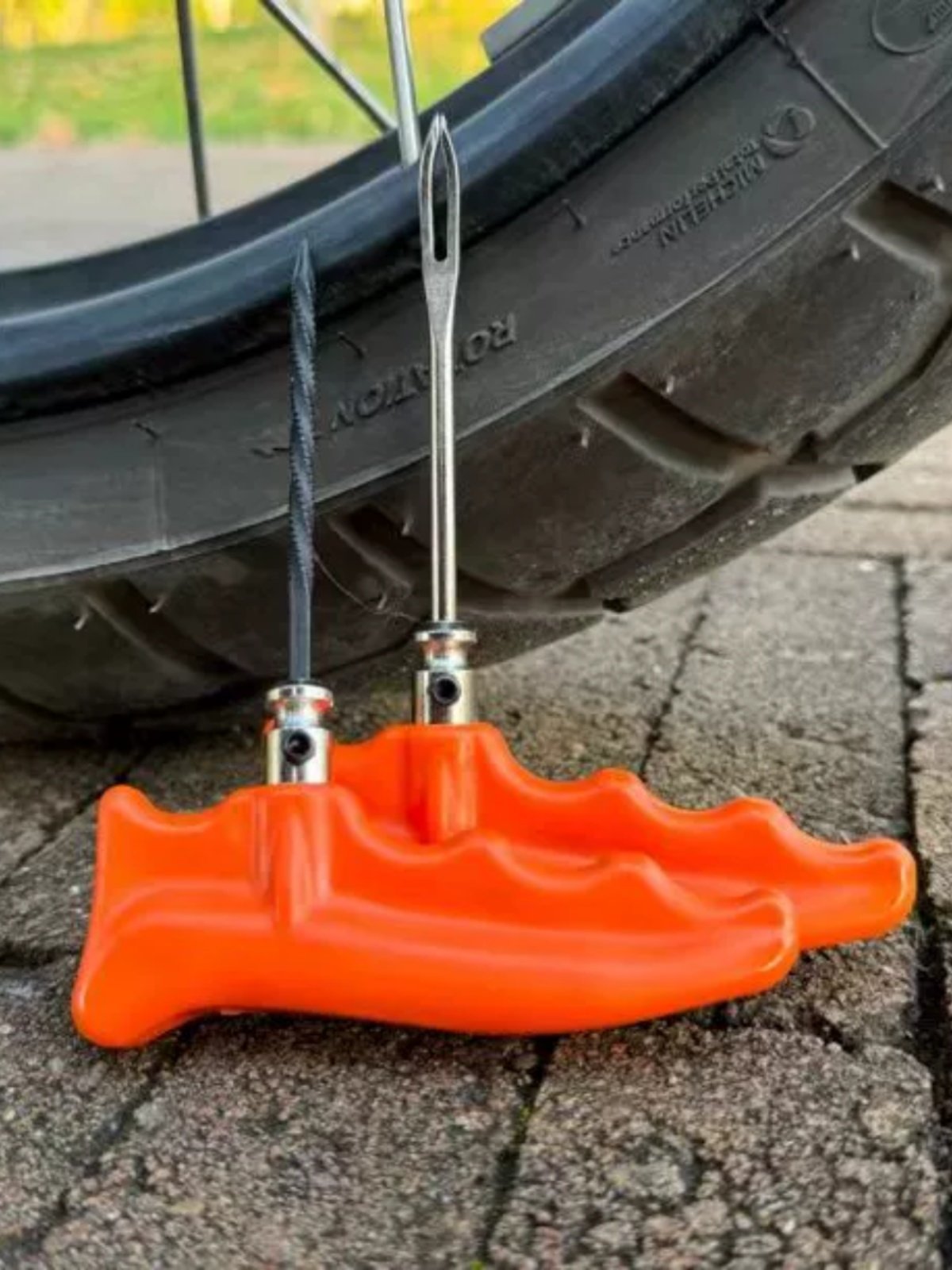 Motorcycle Tire Repair Tool Kit, Portable Electric Inflator for Motorcycles, Emergency Quick Vulcanization Repair